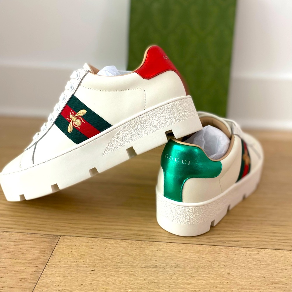 Gucci White Leather Sneakers with Red and Green Heel Tabs and Web Stripe